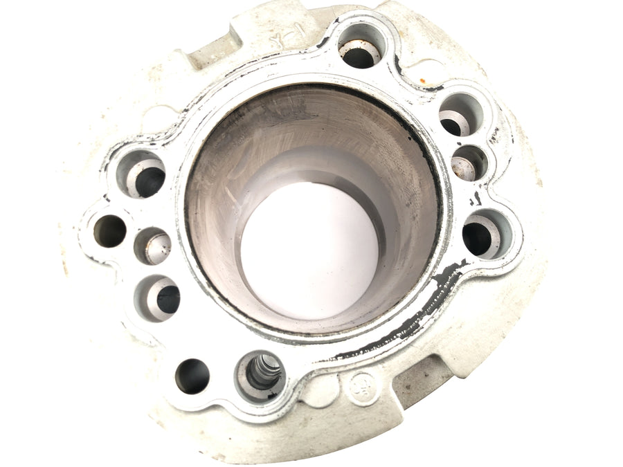 Yamaha XV 1600 Wild Star VP08 [2002] - Cylinder with rear piston