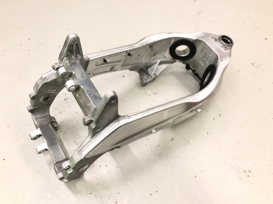 Aprilia Mille RSV 1000 ME [1999] - Frame main frame without papers