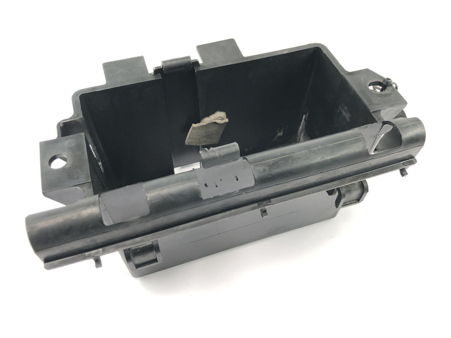 Yamaha XV 1600 Wild Star VP08 [2002] - Battery box battery holder battery compartment