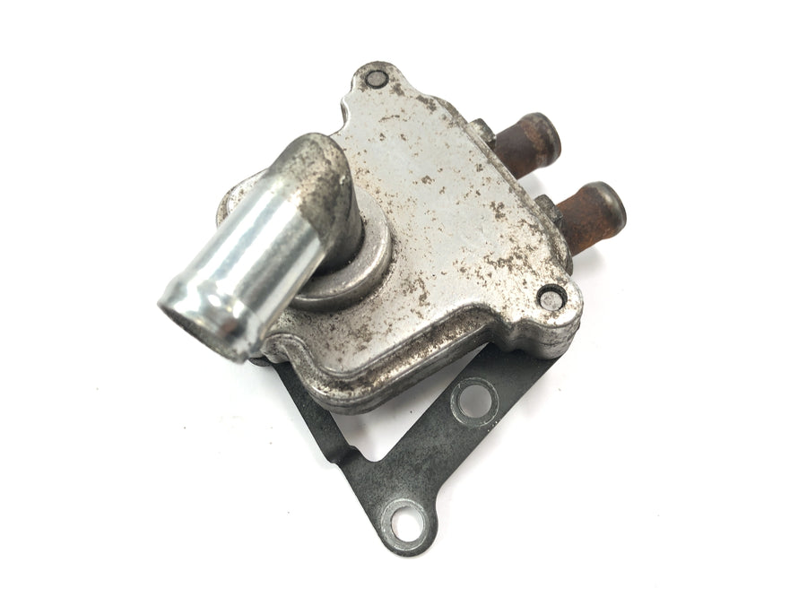 Yamaha XVS 650 Drag Star VM03 [2001] - coolant distributor thermostat housing