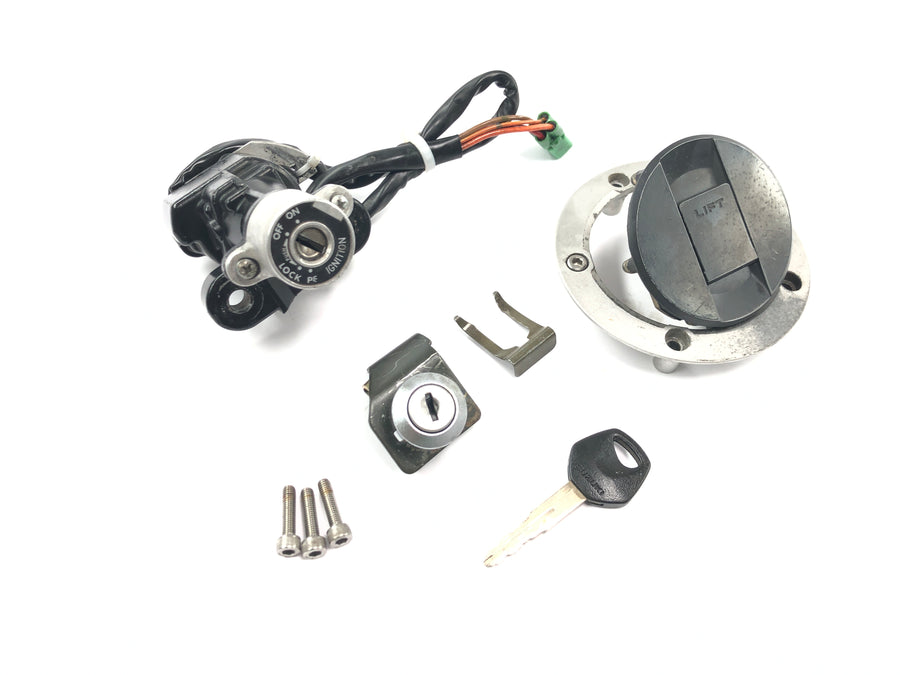 Suzuki GSX R 1000 WVBZ K3 [2003] - Lock set ignition lock tank cap lock set