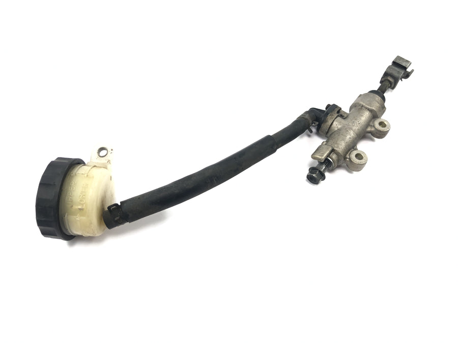 Honda CBR 900 RR SC28 [1995] - Rear brake pump brake cylinder