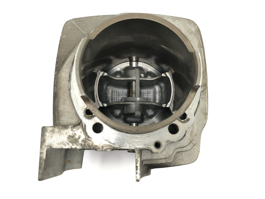 Ducati Multistrada 1000 DS [2003] - Cylinder with rear piston