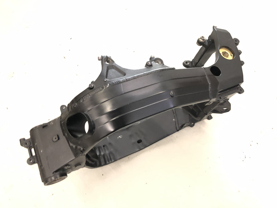 Suzuki GSX R 1000 WVBZ K3 [2003] - Frame with papers main frame