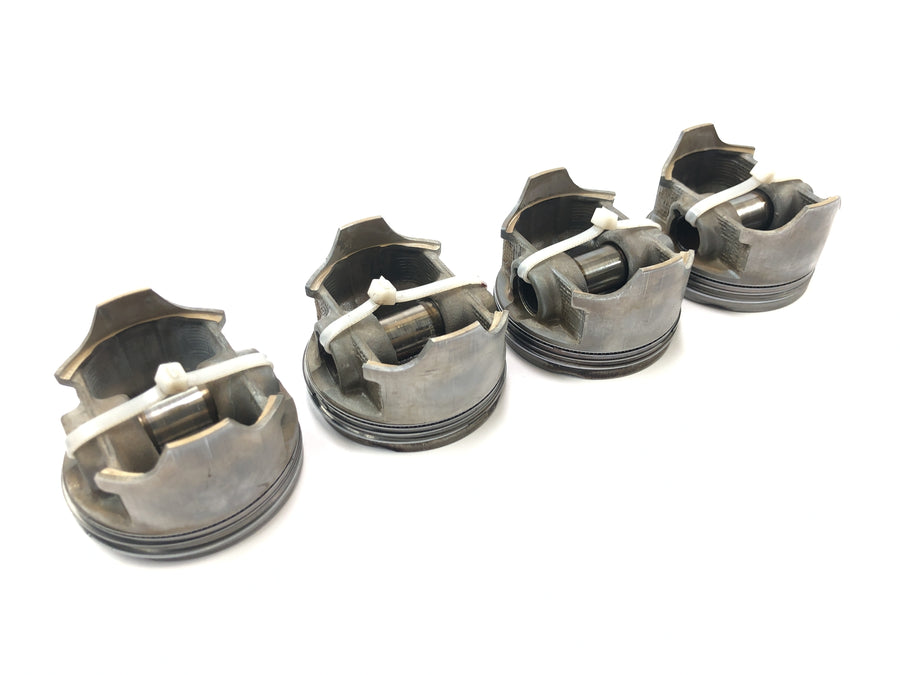 Honda CBR 900 RR SC28 [1995] - Engine block engine housing with empty piston housing