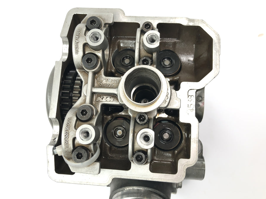 KTM 950 Adventure LC8 [2004] - cylinder head valve control rear