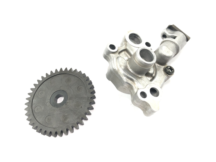 Yamaha XVS 650 4VR [1997] - Oil pump with drive wheel