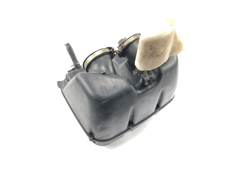 Yamaha XTZ 750 3LD [1989] - Air filter box air box air filter housing air collector