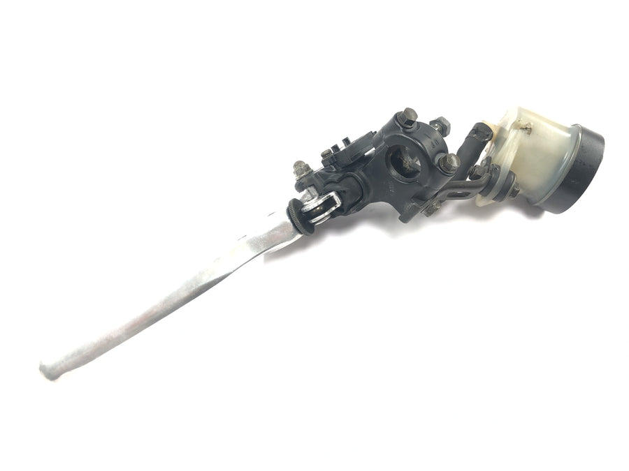 Honda CBR 900 RR SC28 [1995] - Handlebar fitting right hand brake pump with brake lever