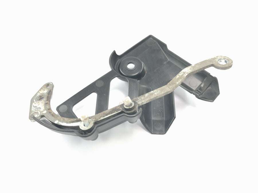 KTM 950 Adventure LC8 [2004] - front sprocket cover chain guard