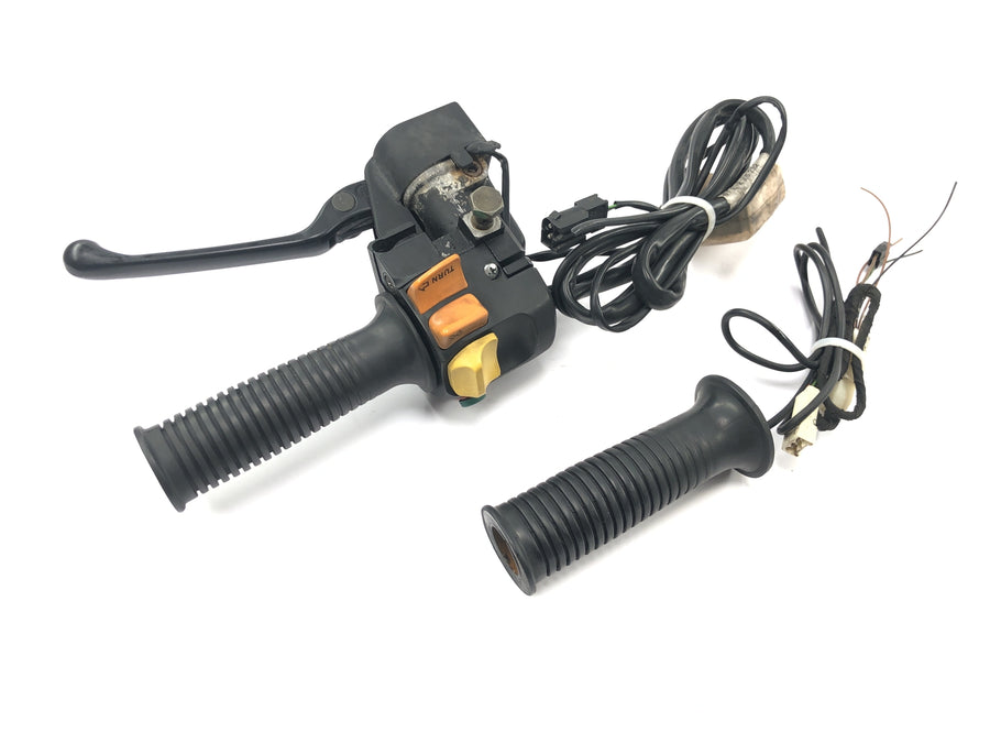 BMW K 1100 RS [1994] - Handlebar fitting, right, switch housing, brake lever, hand brake pump, heated grips set