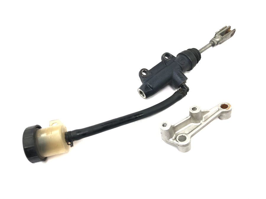 Aprilia Mille RSV 1000 ME [1999] - Rear brake pump