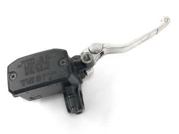 Moto Guzzi Stelvio 1200 4V [2009] - brake pump at the front with brake lever