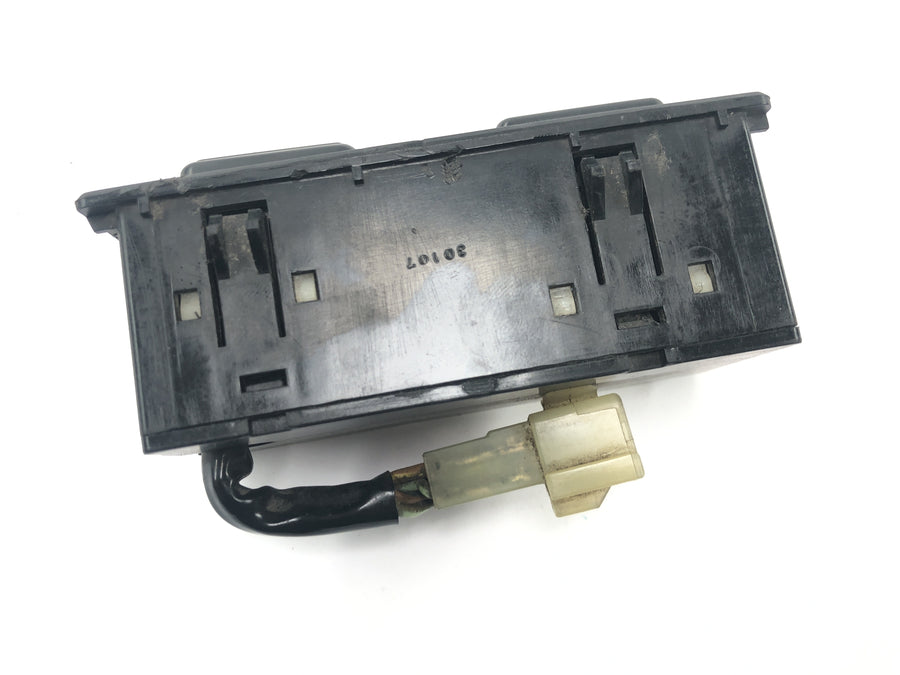 Honda GL 1500 Goldwing SC22 [1993] - Air suspension air pressure control panel