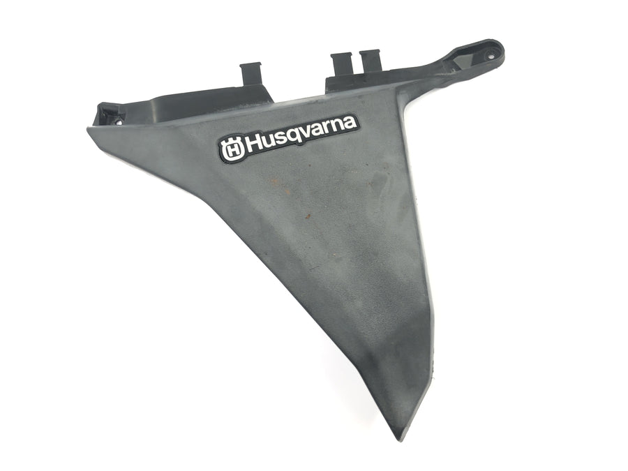 Husqvarna TR 650 Strada A8 [2012] - Radiator cover radiator cowl left side view