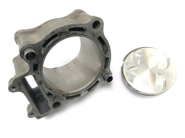 Honda CRF 450 R [2007] - cylinder with piston