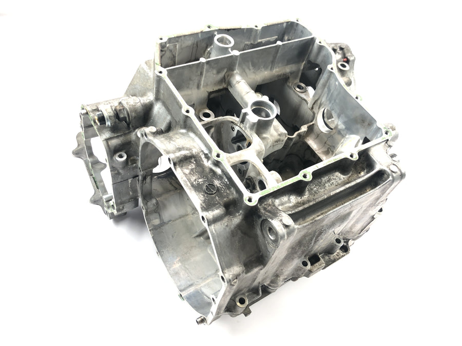 Honda CBR 900 RR SC28 [1995] - Engine block engine housing with empty piston housing