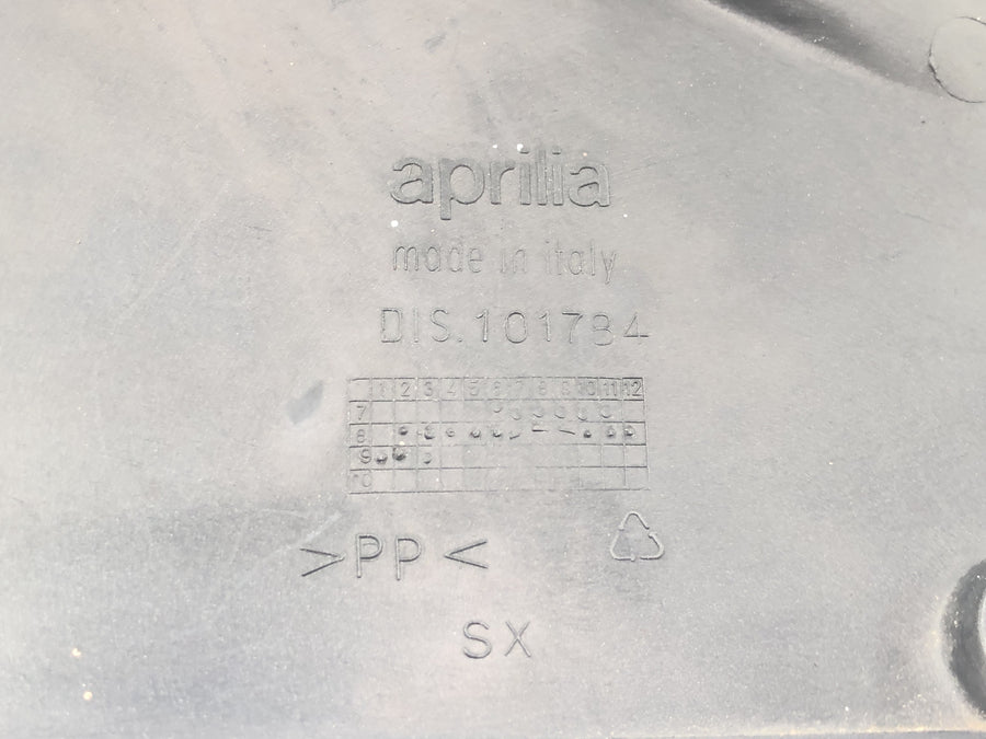 Aprilia Mille RSV 1000 ME [1999] - Side panel fairing part left