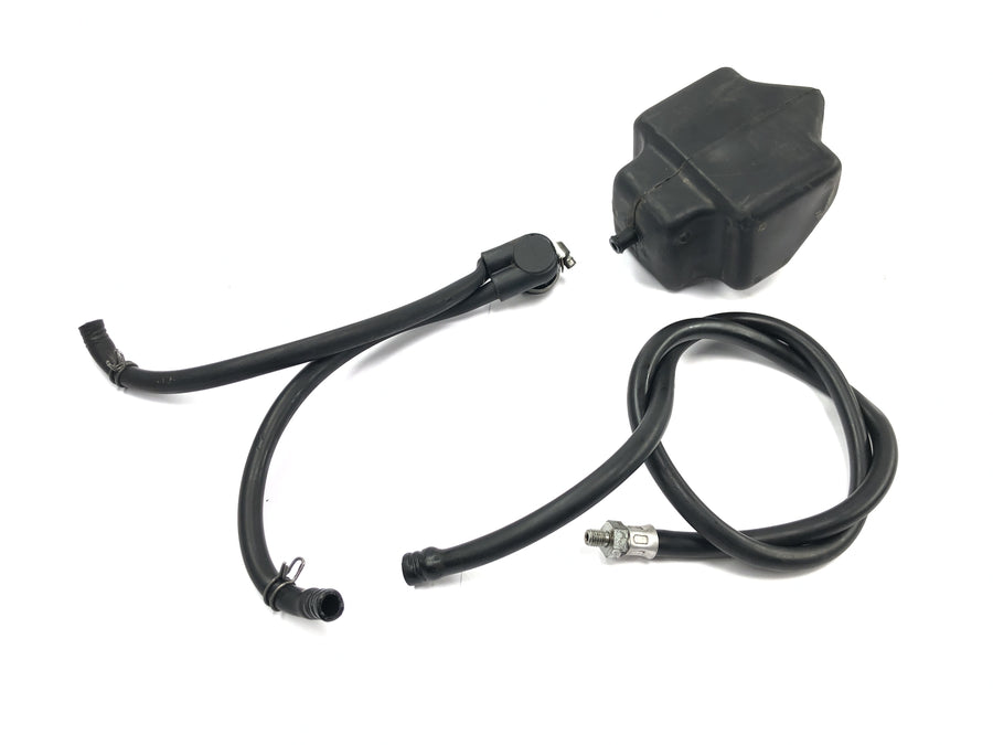 Moto Guzzi V65 Custom [1985] - Breather container housing ventilation