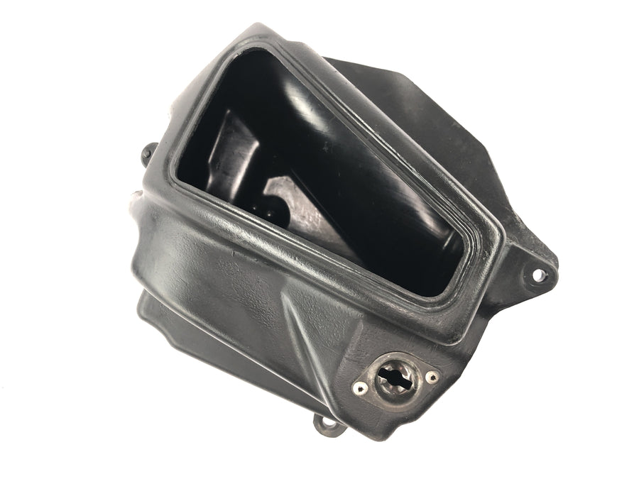 Yamaha XVS 650 4VR [1997] - Storage compartment tool compartment