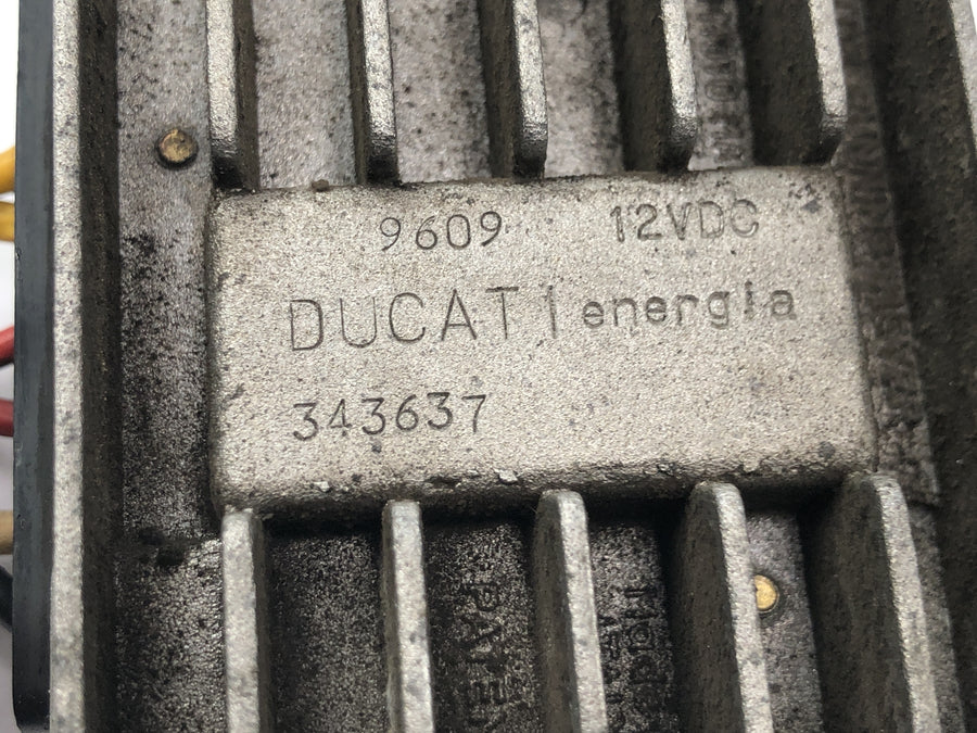 Moto Guzzi V10 Centauro [1998] - Voltage regulator rectifier regulator
