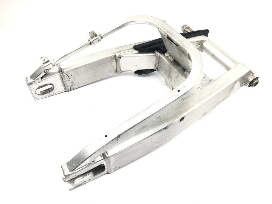 Honda CBR 900 RR SC28 [1995] - Swingarm rear swingarm box swingarm