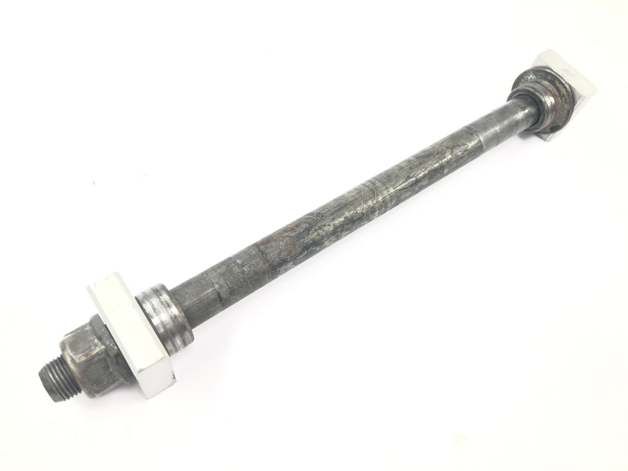 Honda CBR 900 RR SC28 [1995] - Rear axle