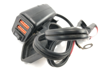 Yamaha XV 1600 Wild Star VP08 [2002] - USB charging socket double USB socket - 0