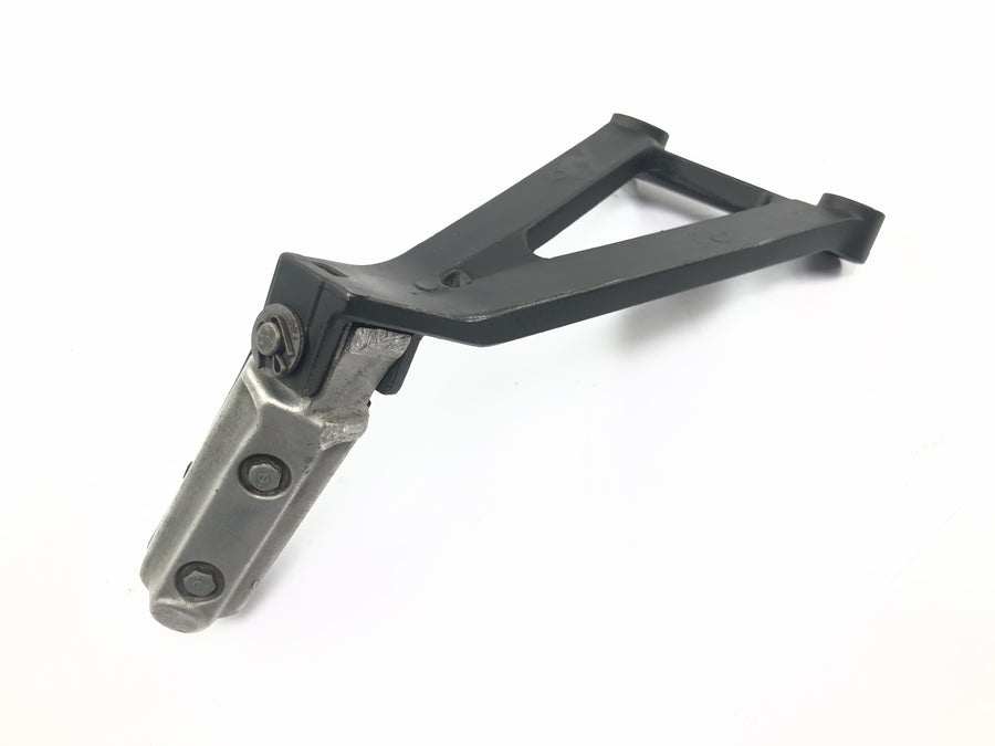 Honda NSR 125 JC20 [1991] - Rear passenger footrest footrest holder left