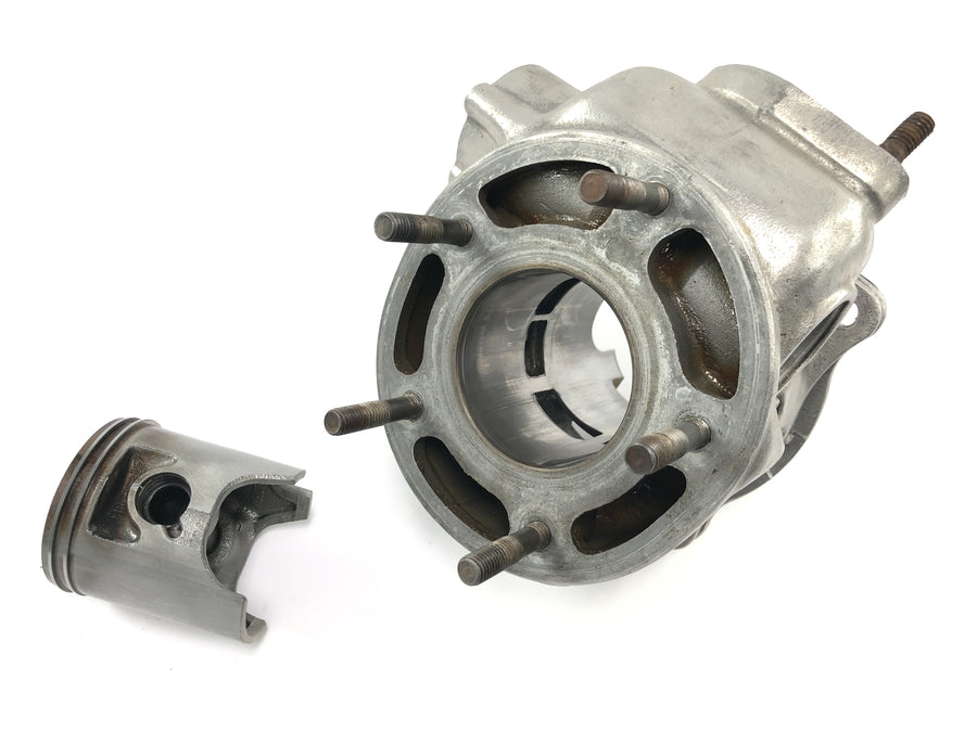 Yamaha DT 125 R DE03 [2000] - cylinder with piston