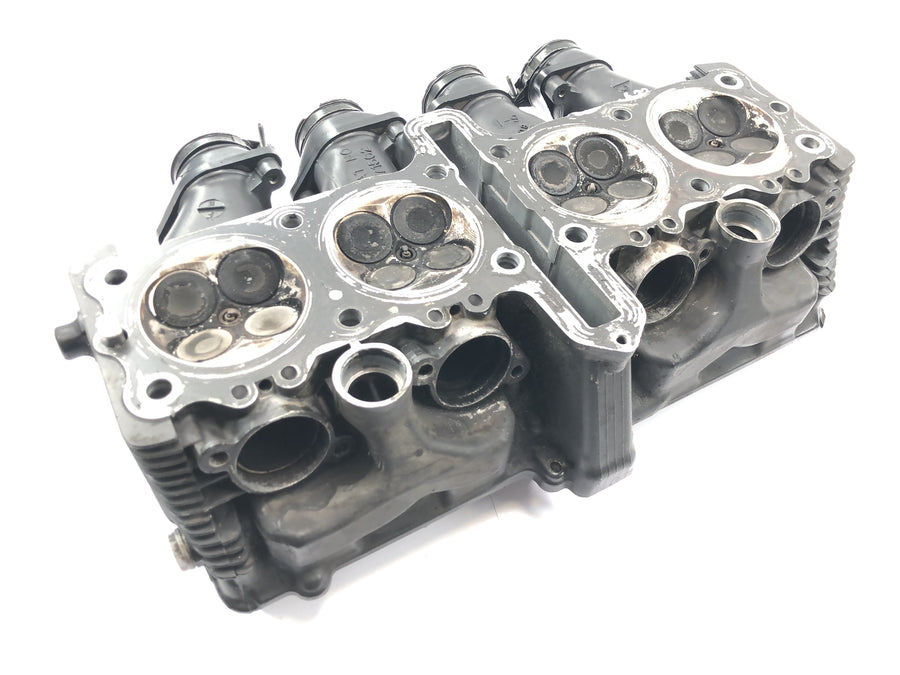 Suzuki GSX R 1100 GU74C [1987] - cylinder head valve train valve seat