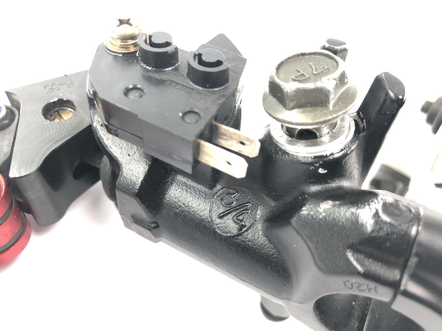 Suzuki GSX R 1000 WVB6 K6 [2006] - Front brake pump, hand brake cylinder, brake lever