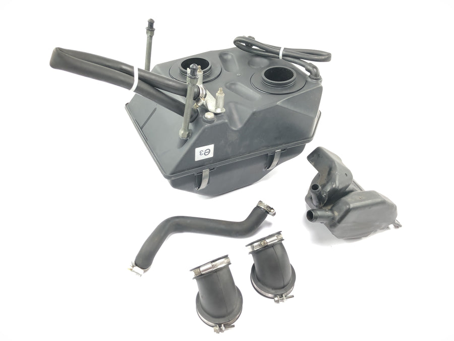 Ducati Monster SR2 800 M4 [2006] - Air filter box airbox intake manifold