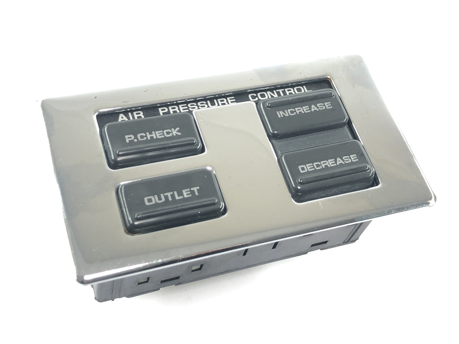 Honda GL 1500 Goldwing SC22 [1993] - Air suspension air pressure control panel
