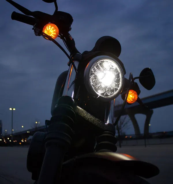 Triumph Thunderbird 1600 [2018] - 5-3/4" LED Adaptive 2 Scheinwerfer – Art.-Nr. 0555091 – Bild 12