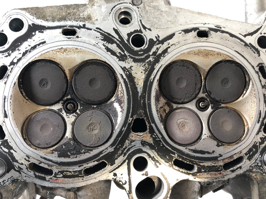 Honda VFR 800 RC46 [2005] - Cylinder head cylinder front