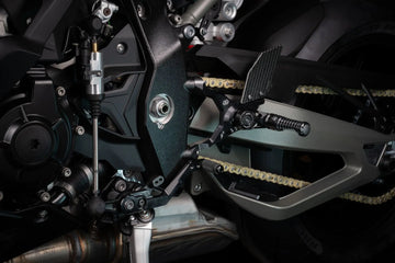 bmw m 1000 [GILLES TOOLING] – MUE2 rest system moved back - 0