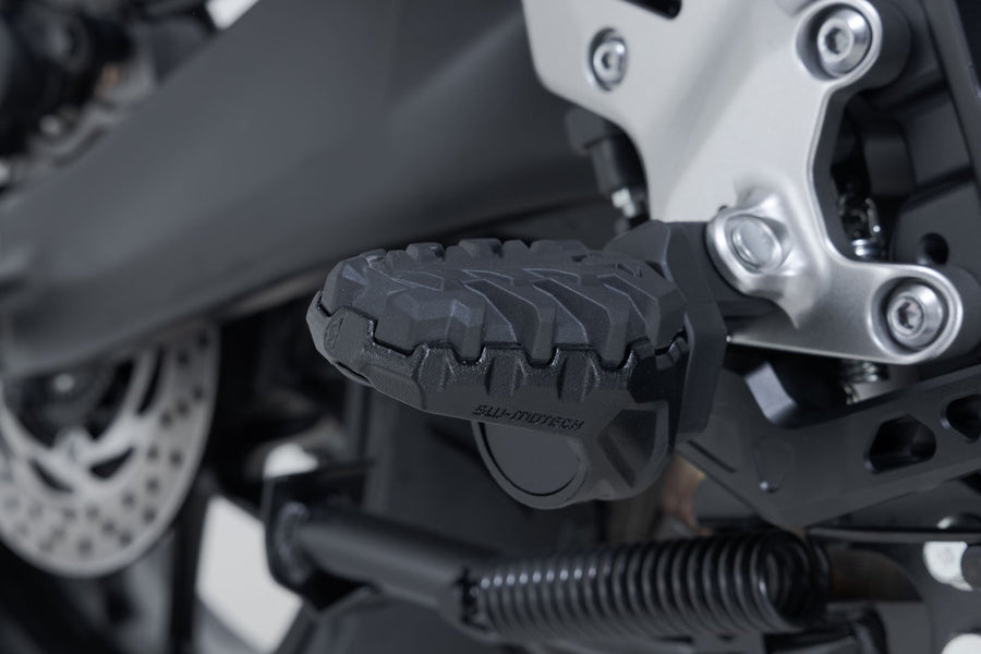 [SW-MOTECH] - EVO footrest kit – picture 1