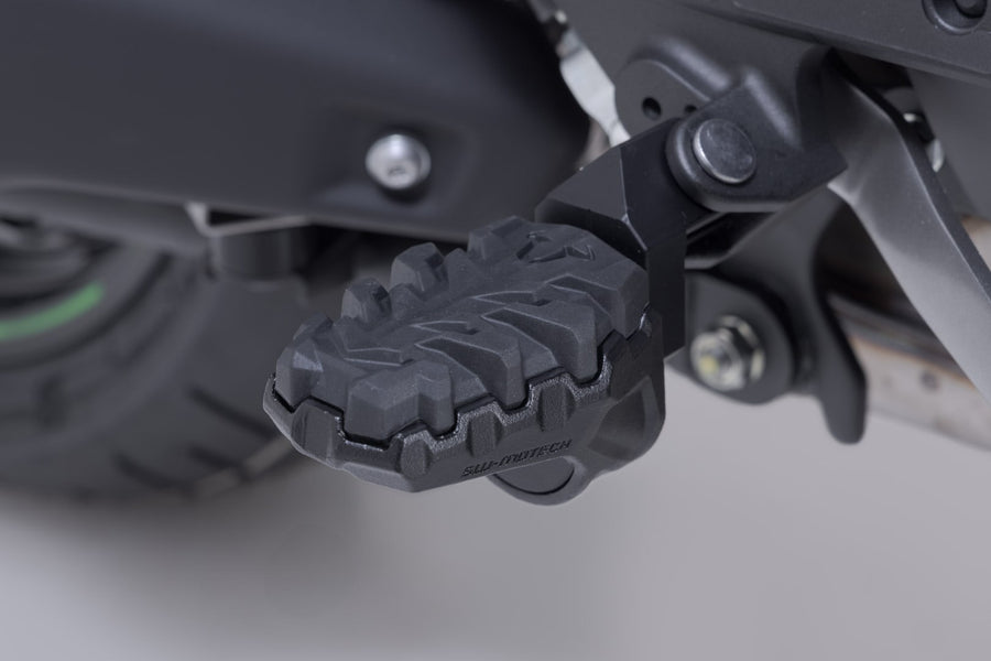 Kawasaki Versys 1100 [2025-2026] - EVO pair of footrests, version FRS.08.112.10400/B – picture 1