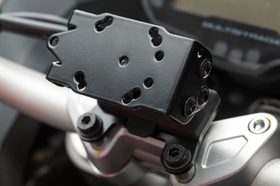 Ducati Multistrada 1260 S Grand Tour [2020] - navigation holder on the handlebars - picture 3