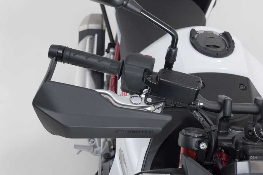 Honda CB 750 Hornet [2023-2024] - Sport hand protector kit - picture 8