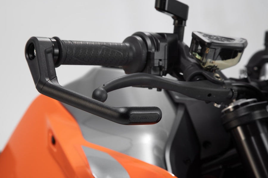 KTM 890 Duke L [2021] - Lever guards - Picture 4