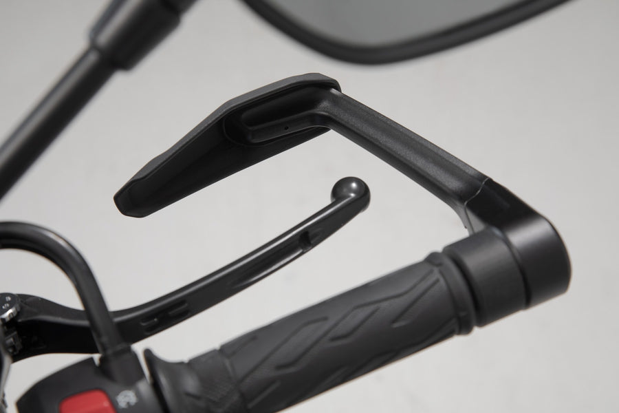 Suzuki GSX-S 1000 [2021-2024] - lever protector with wind deflector - picture 6