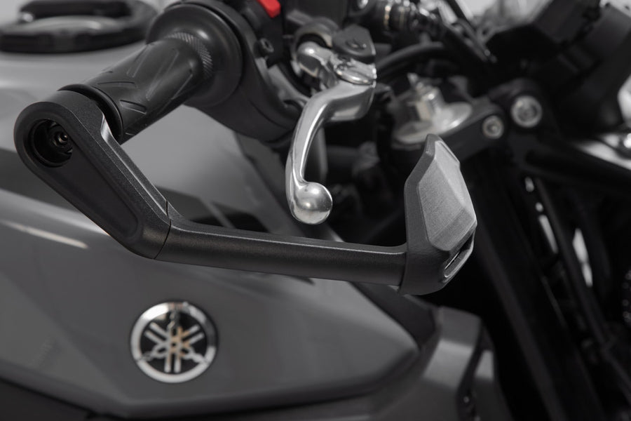 Yamaha MT-09 SP [2018-2022] - lever protector with wind deflector - picture 5