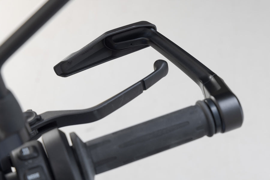 BMW R 1300 RS [2025-2026] - lever protector with wind deflector - picture 6