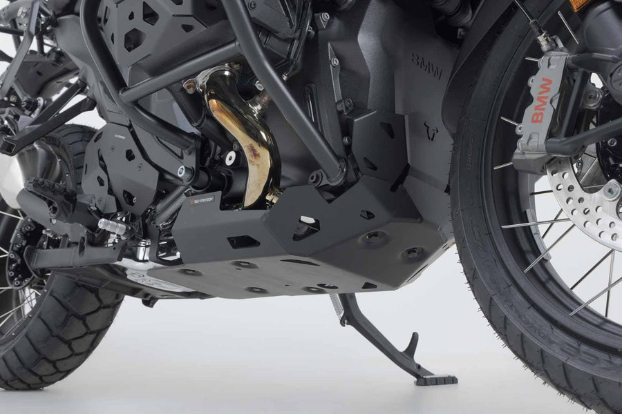 Bajaj Avenger 220 Cruise [2009-2014] - Engine guard – picture 3