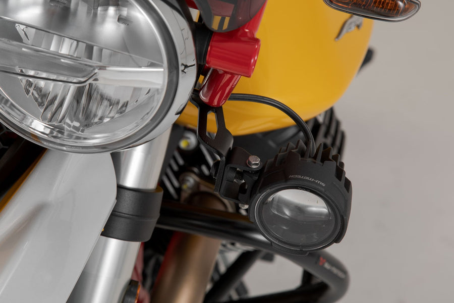 Moto Guzzi V 85 850 TT [2018-2024] - Headlight holder – picture 5