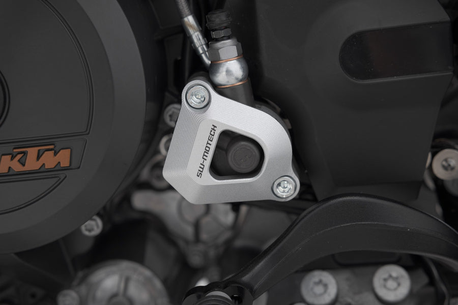 KTM 1290 Super Duke GT [2022-2024] - Clutch slave cylinder protection - picture 2