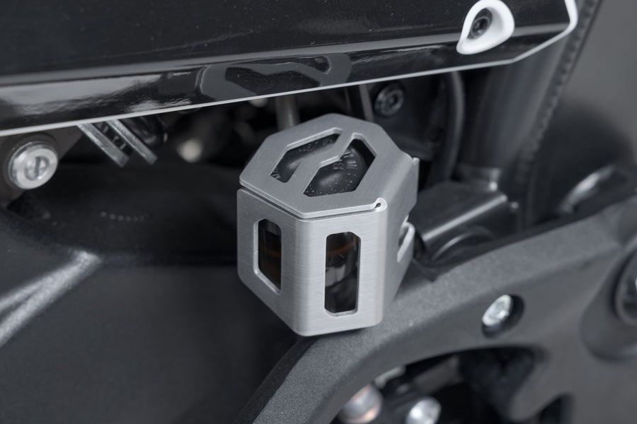 Ducati SuperSport 950 [2024] - Brake fluid reservoir protection - picture 4